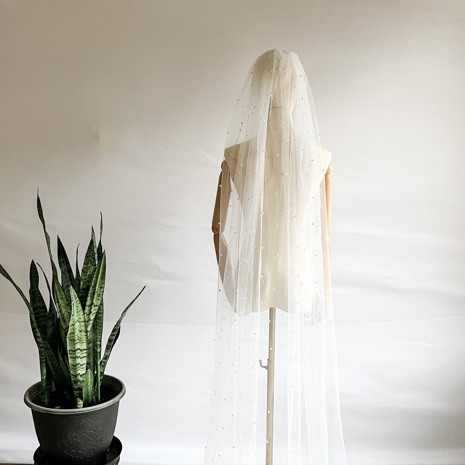 Pearl Bridal Veil – Papiro